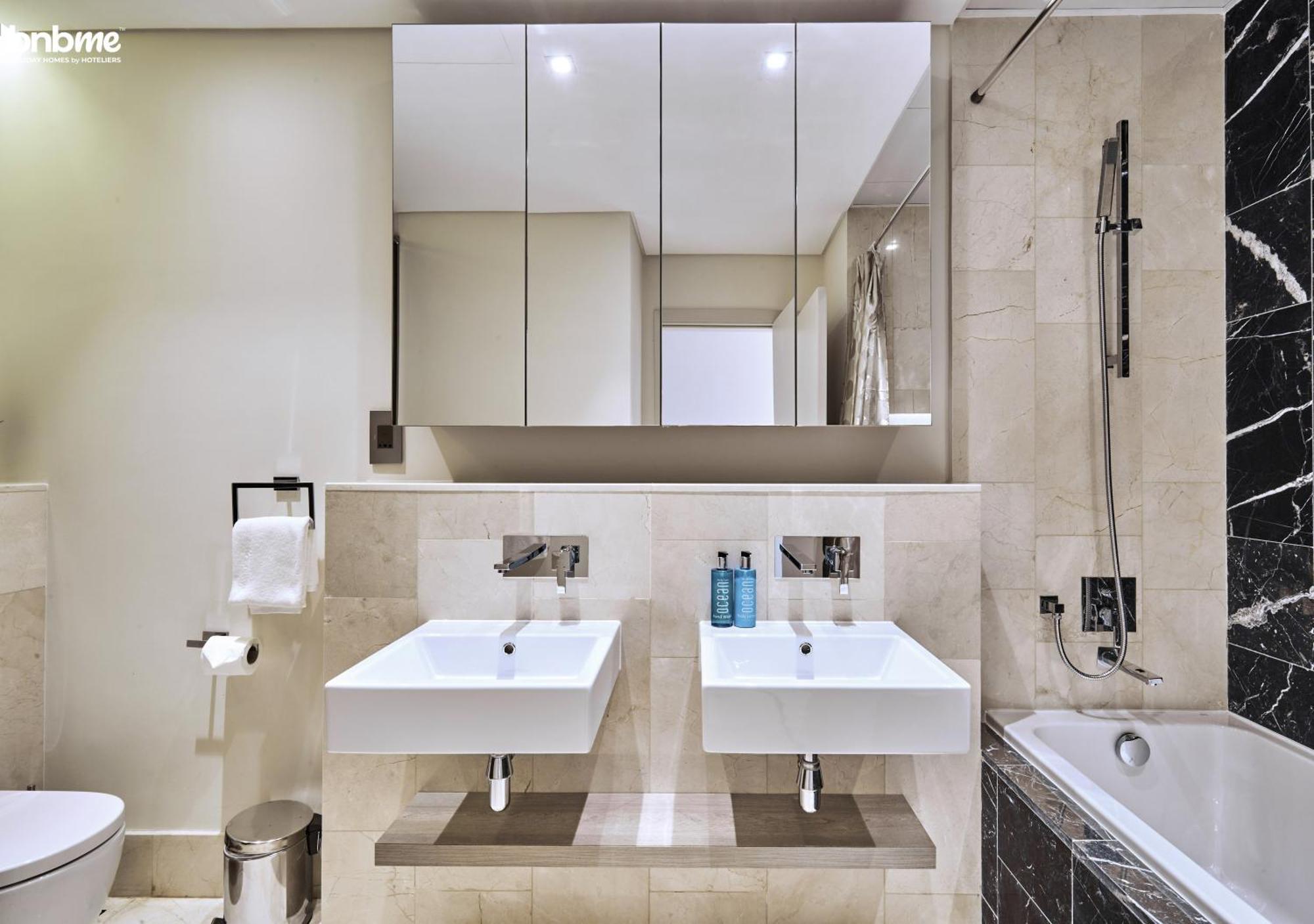 Bnbme - Th8 Palm Hotel Dubai Ngoại thất bức ảnh