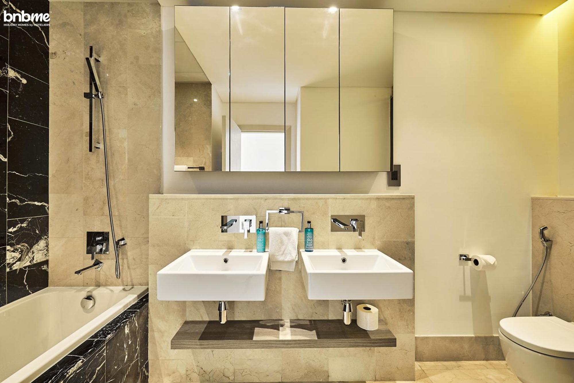 Bnbme - Th8 Palm Hotel Dubai Ngoại thất bức ảnh