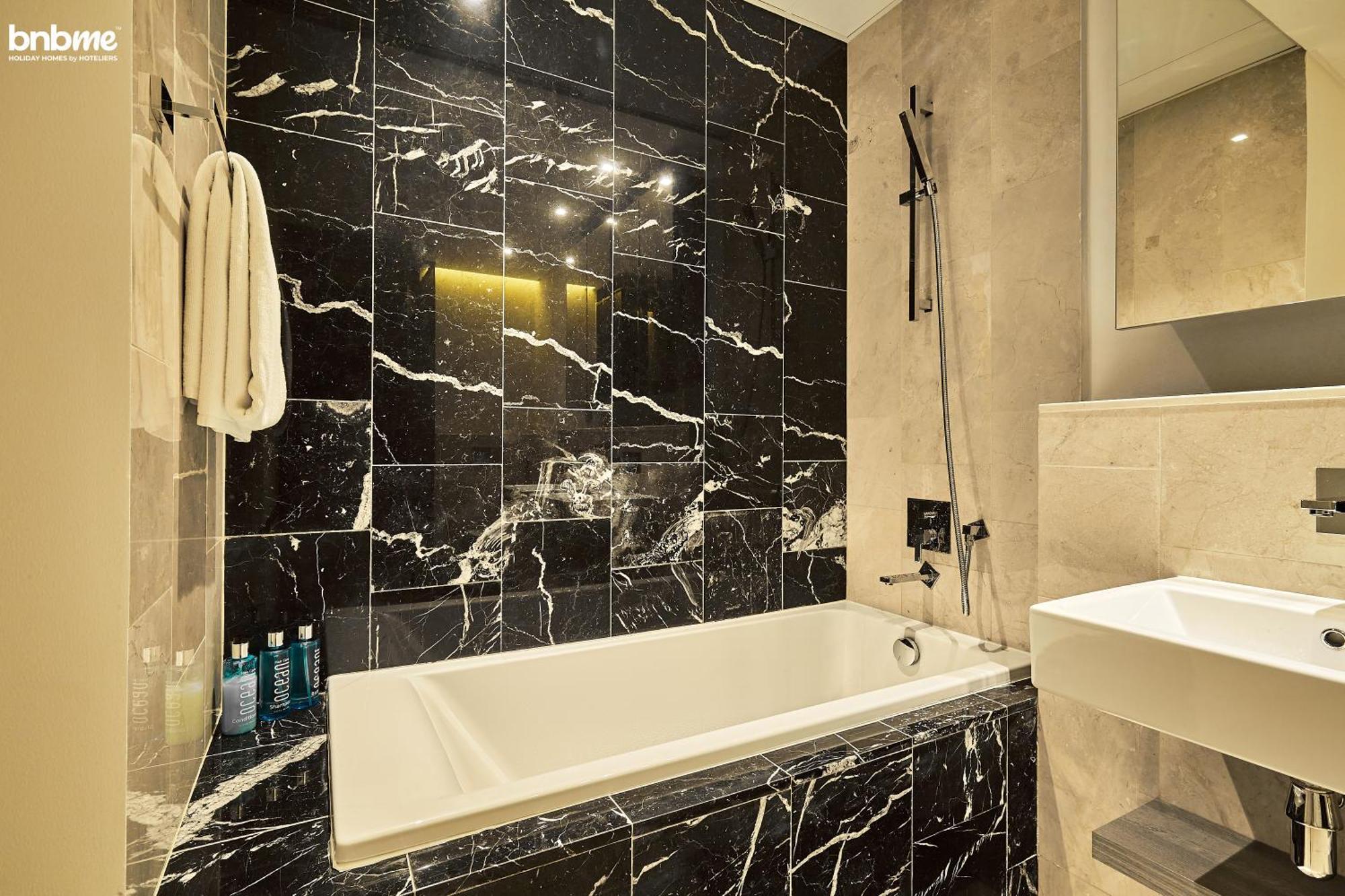 Bnbme - Th8 Palm Hotel Dubai Ngoại thất bức ảnh
